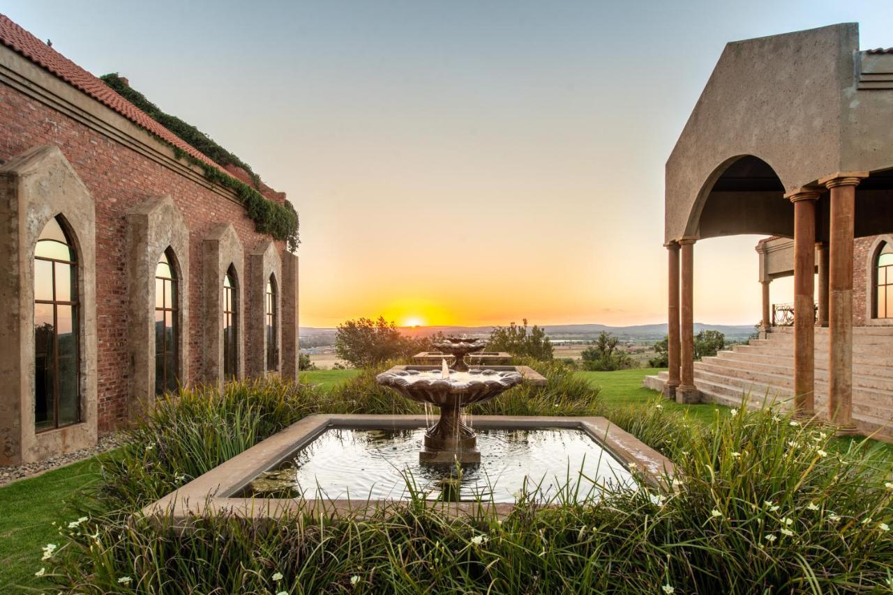 The Feather Hill Boutique Hotel Potchefstroom Exterior foto